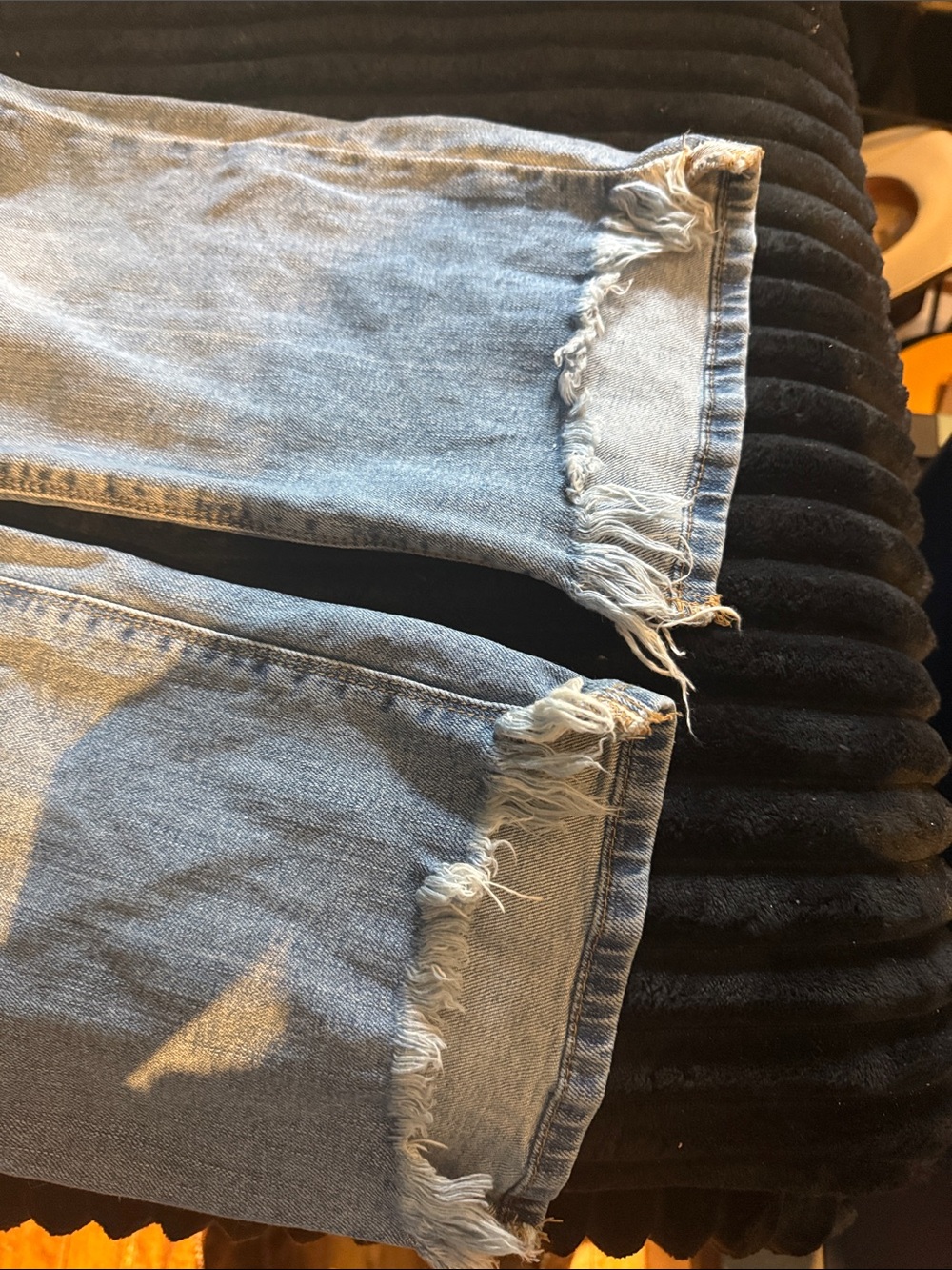 Light Blue Boyfriend Maternity Jeans - Picture 3 of 3